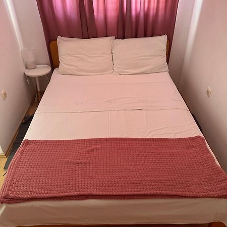 Apartmani Dekovic Primošten Esterno foto
